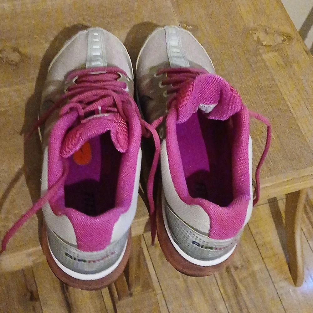 Nike Air Max Women's Pink And Gray Running Shoes Sneakers. Size 8 - Picture 17 of 17